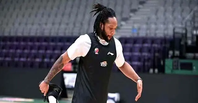 CBA三队, 范汇鎏和方, AA